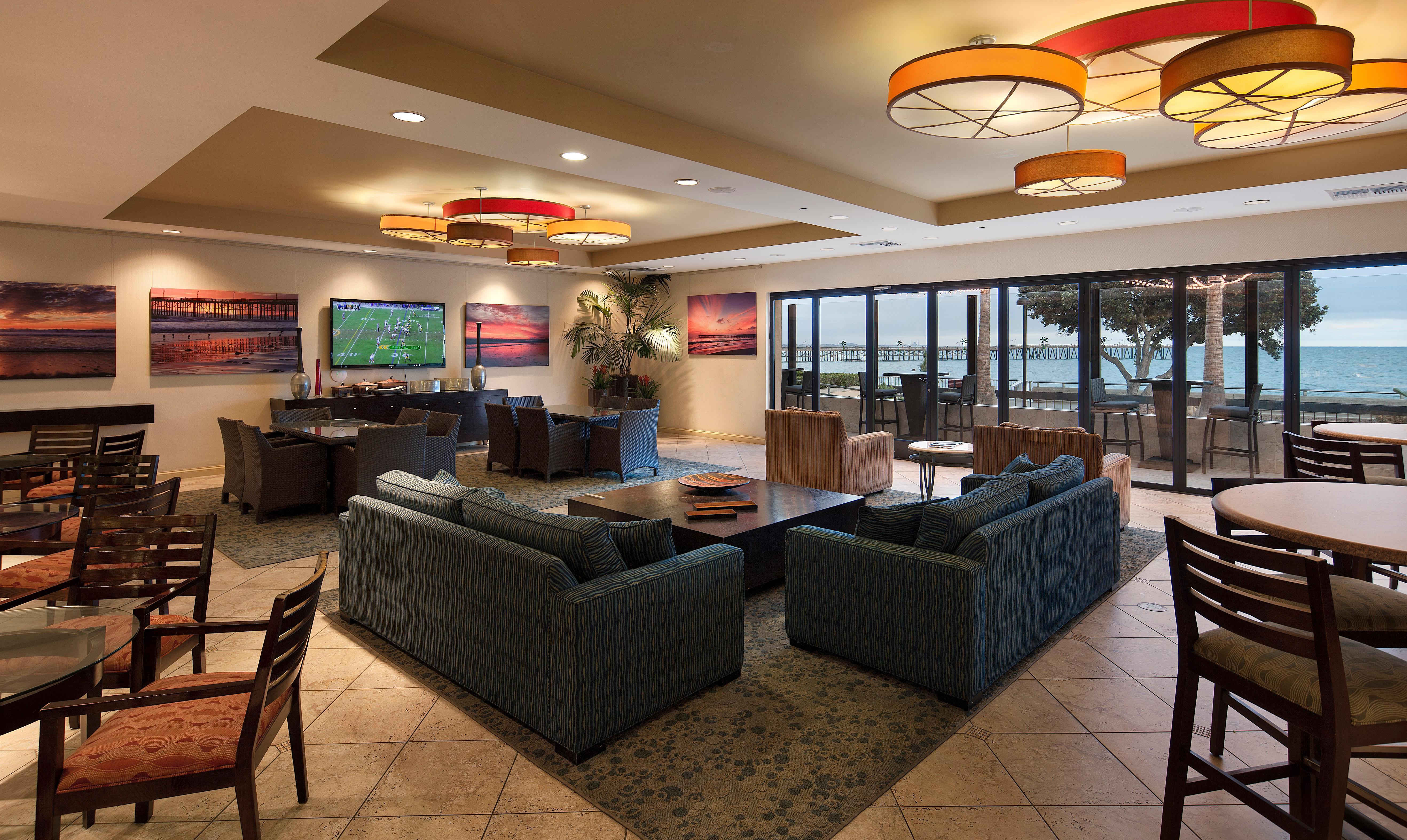 Crowne Plaza Ventura Beach By Ihg Экстерьер фото