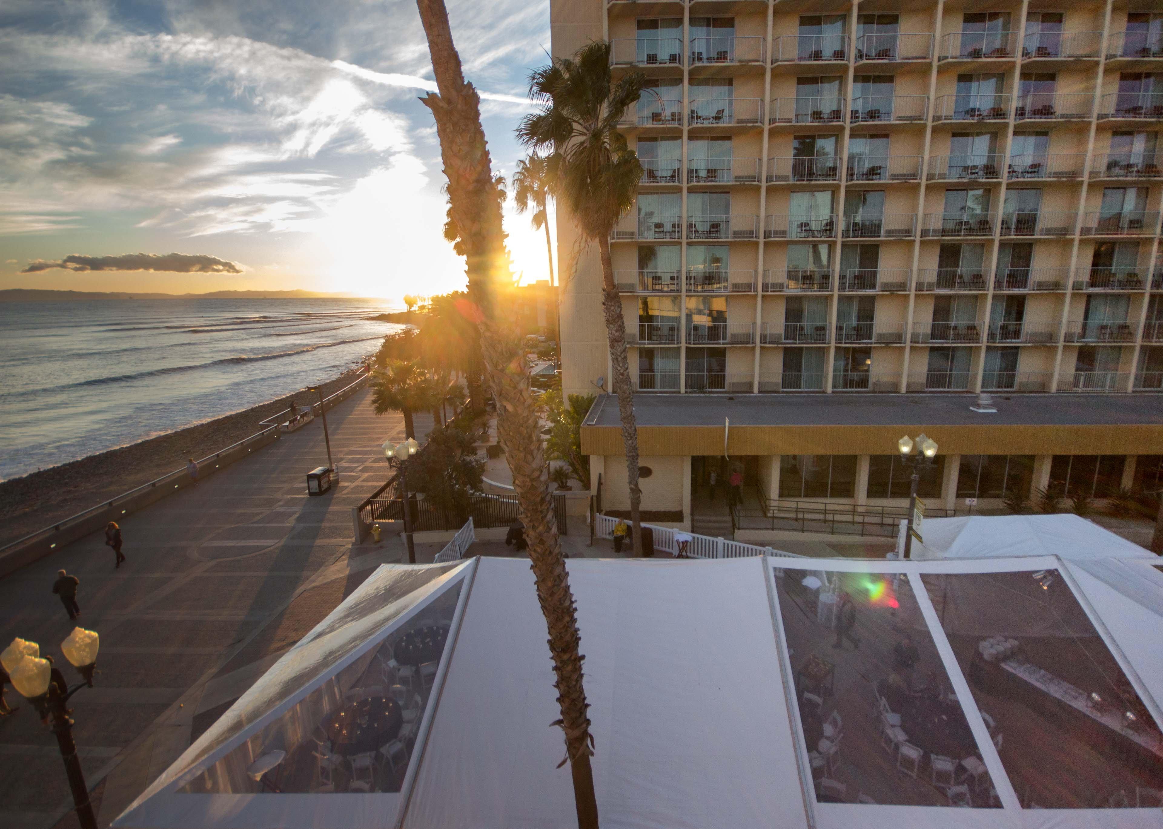 Crowne Plaza Ventura Beach By Ihg Экстерьер фото