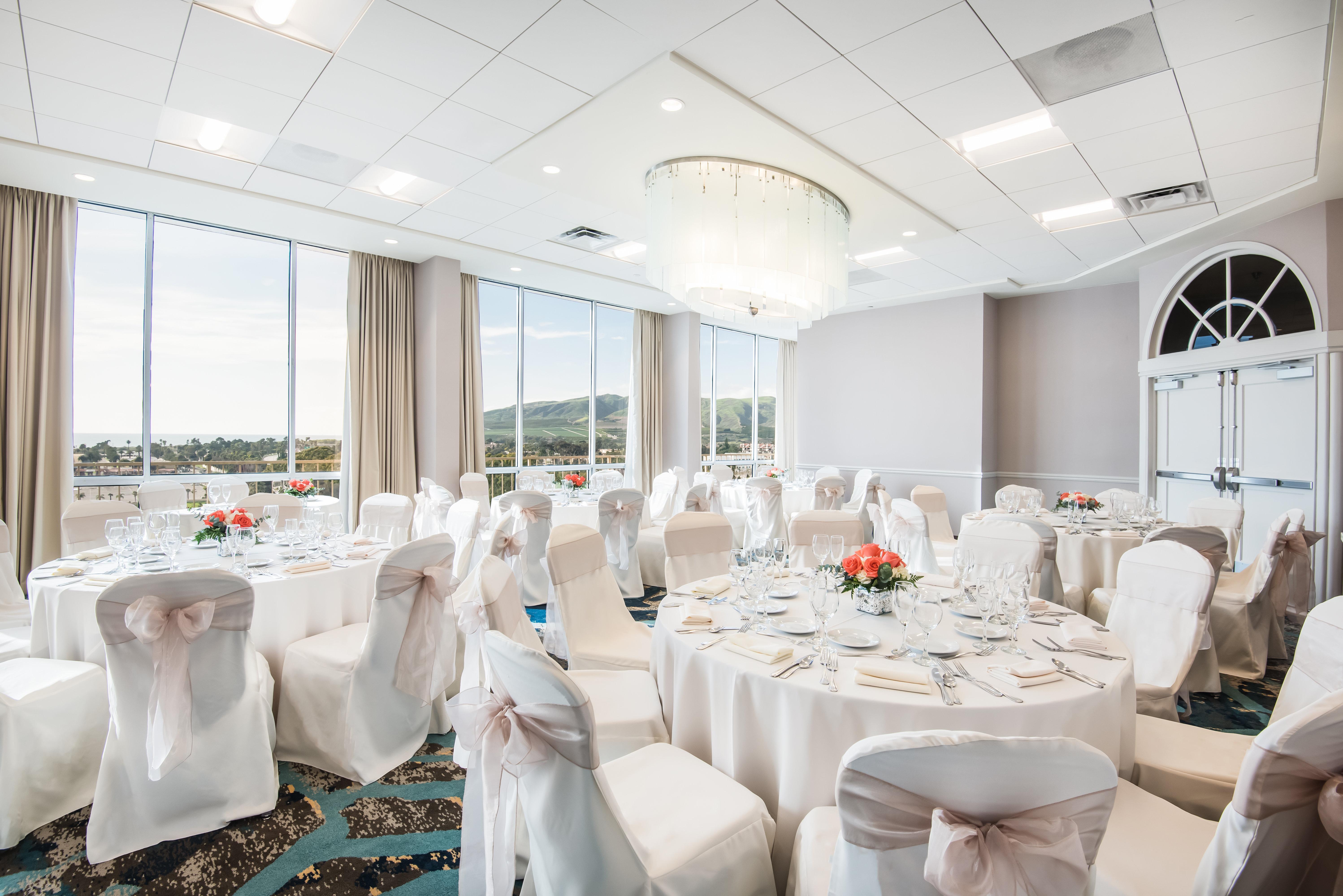 Crowne Plaza Ventura Beach By Ihg Экстерьер фото