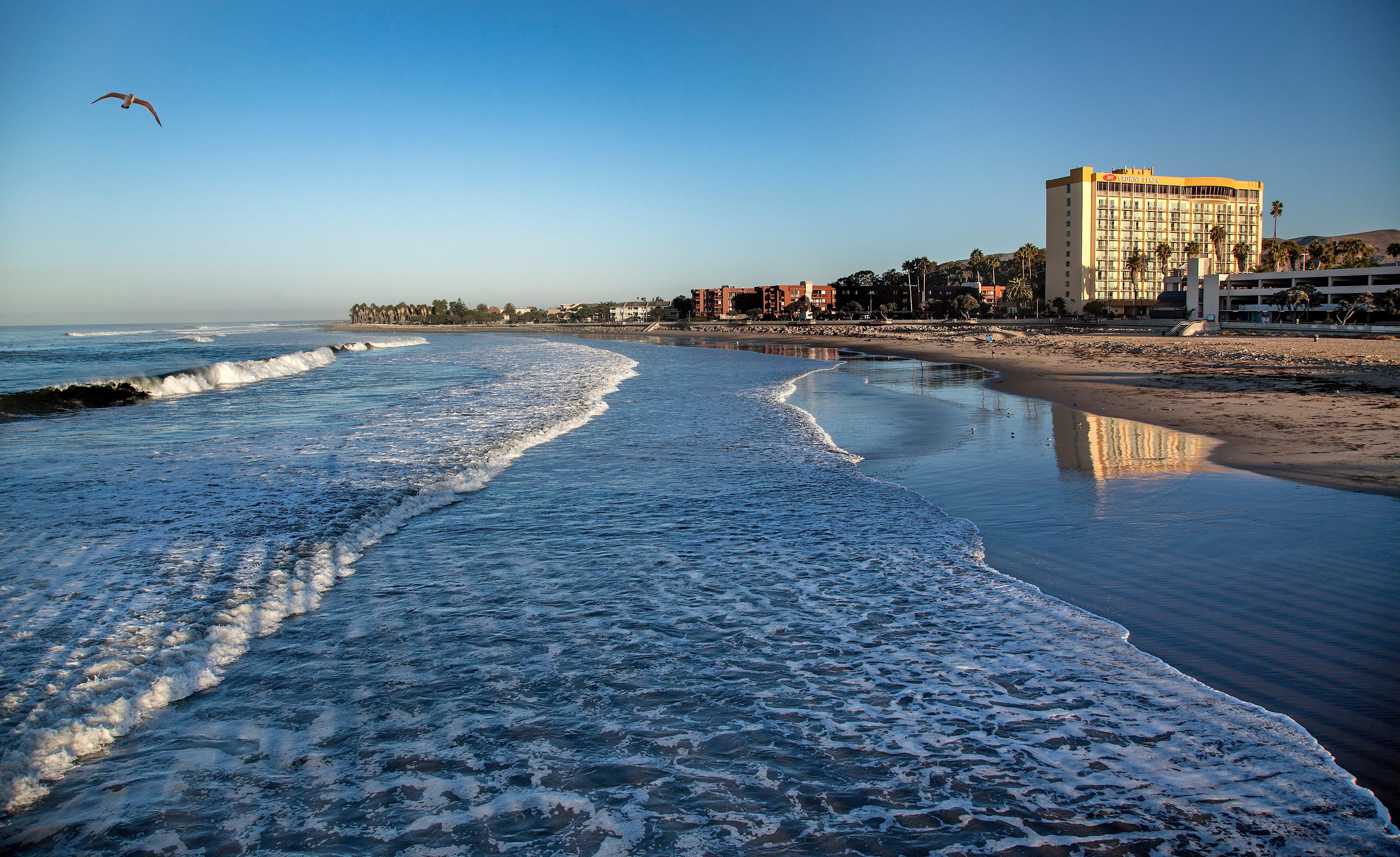 Crowne Plaza Ventura Beach By Ihg Экстерьер фото