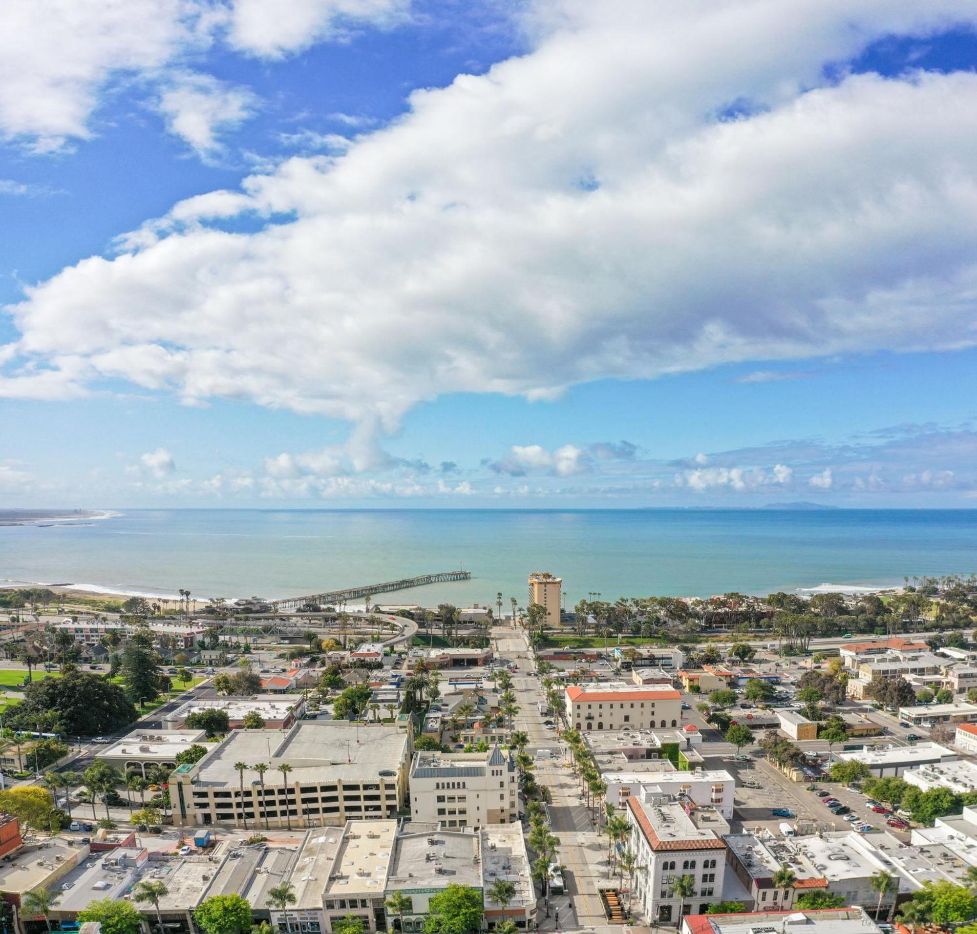 Crowne Plaza Ventura Beach By Ihg Экстерьер фото